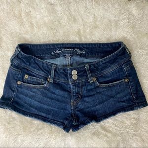 American Eagle Dark Wash Double Button Jean Shorts Size 4